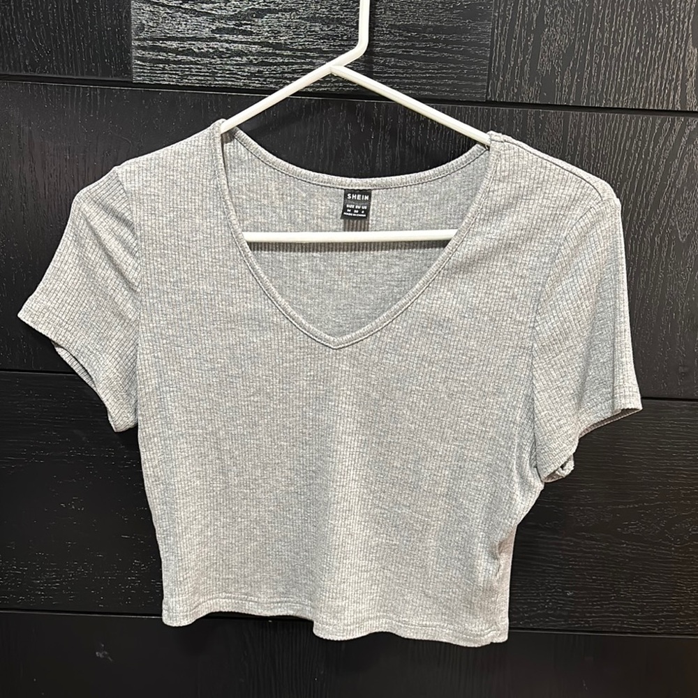 SHEIN Gray Fitted Crop T-Shirt